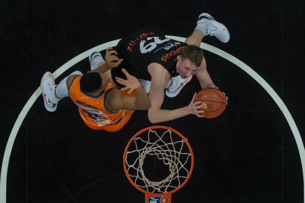 易的背景 易的背景