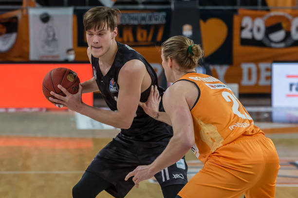 更是两支欧 更是两支欧